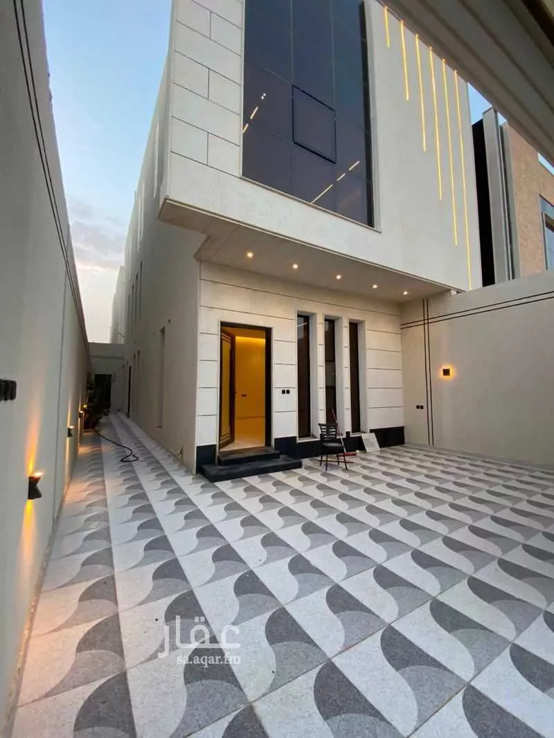 شقة 7 غرف في الشرق 16