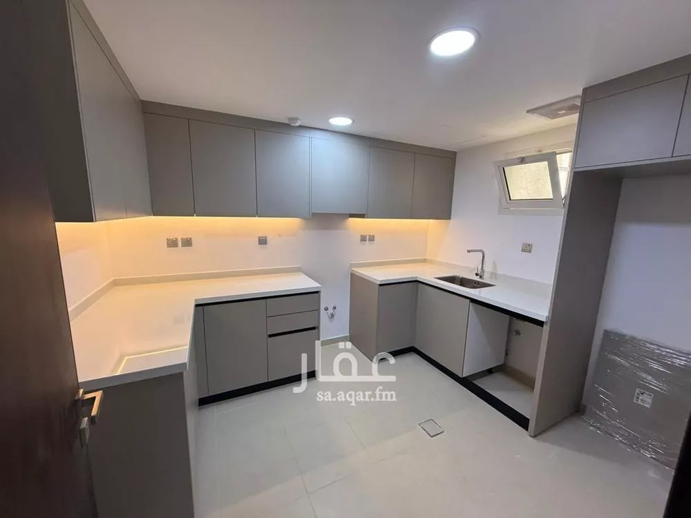 3 bedroom apartment in Qurtubah 6