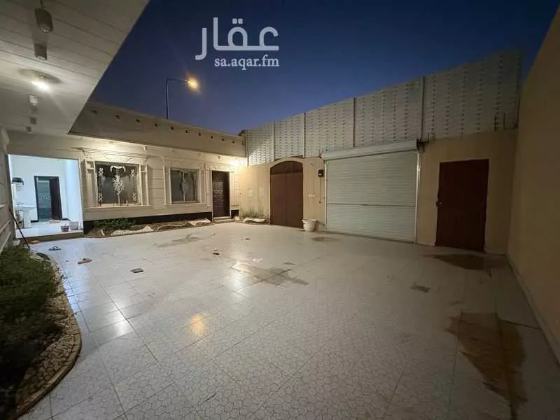 فيلا 4 غرف في النظيم 2