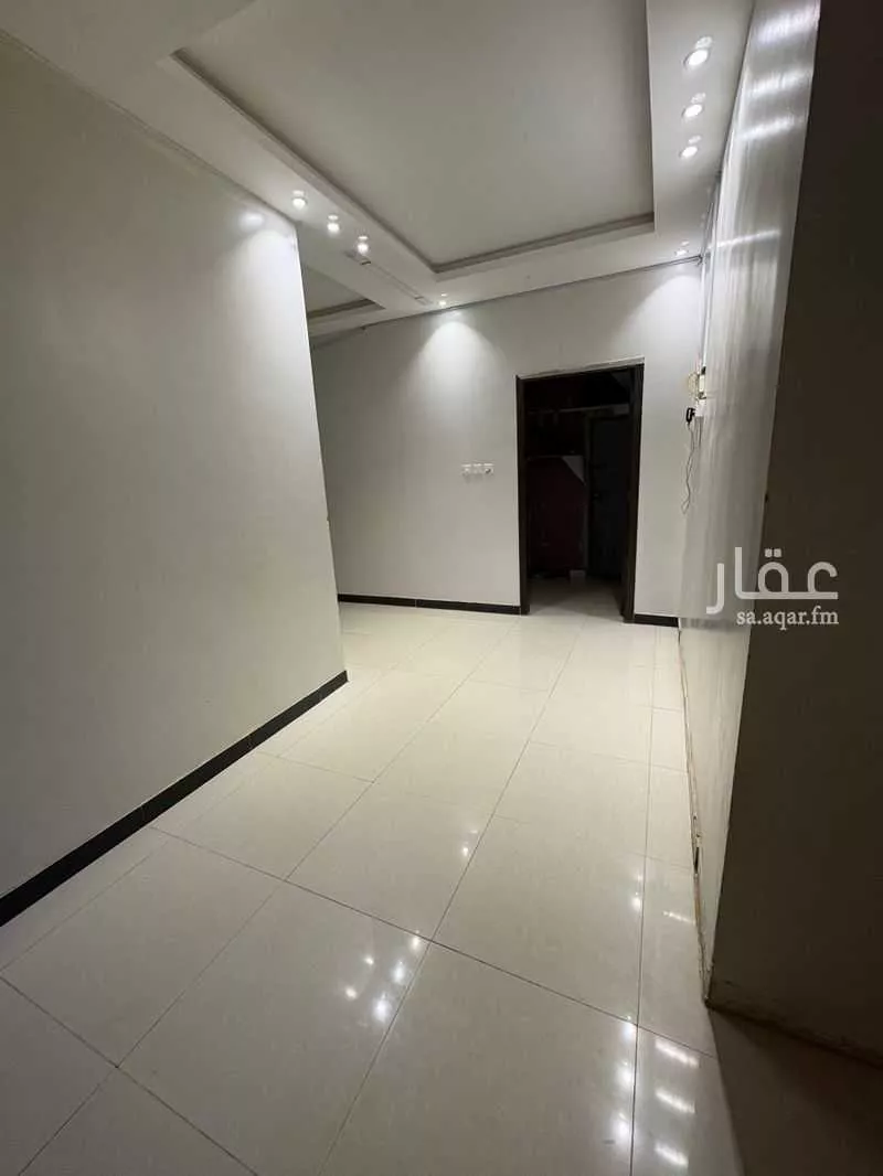 فيلا 4 غرف في النظيم 7