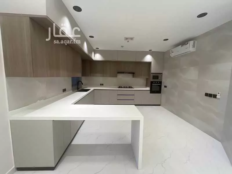 3 bedroom apartment in Al Hamra 5