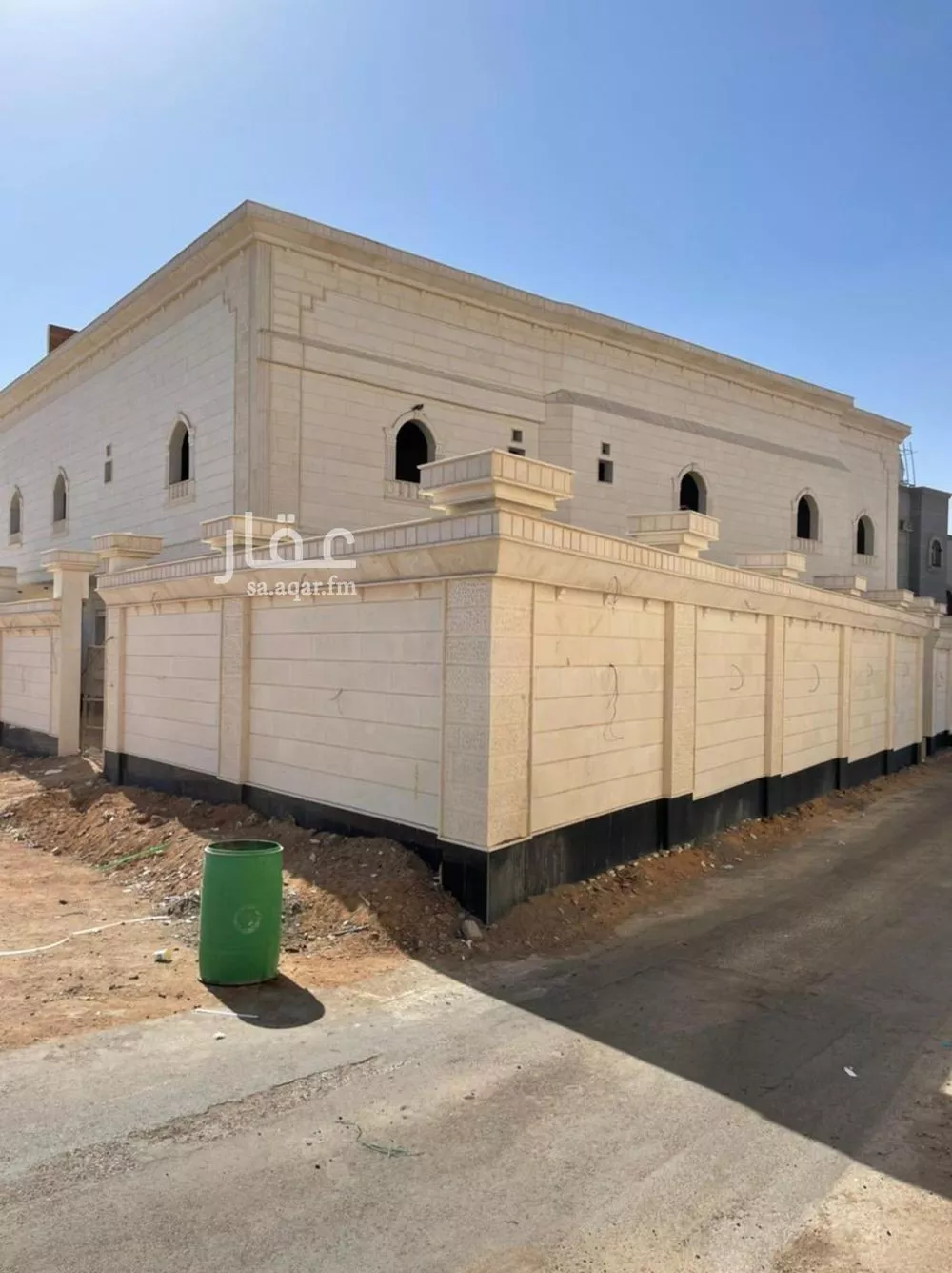 فيلا 25 غرف في الدفاع 2