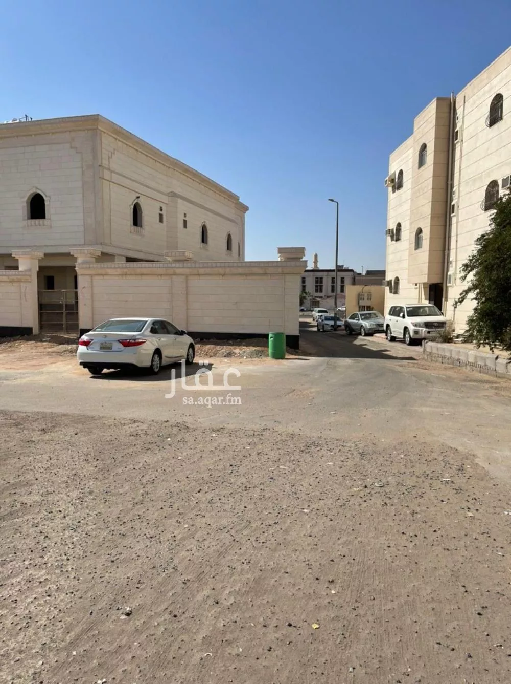 فيلا 25 غرف في الدفاع 4