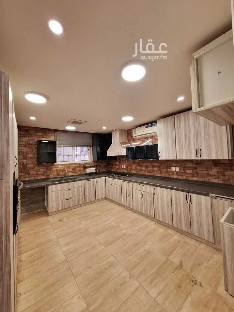 دور 3 غرف في السعادة 15