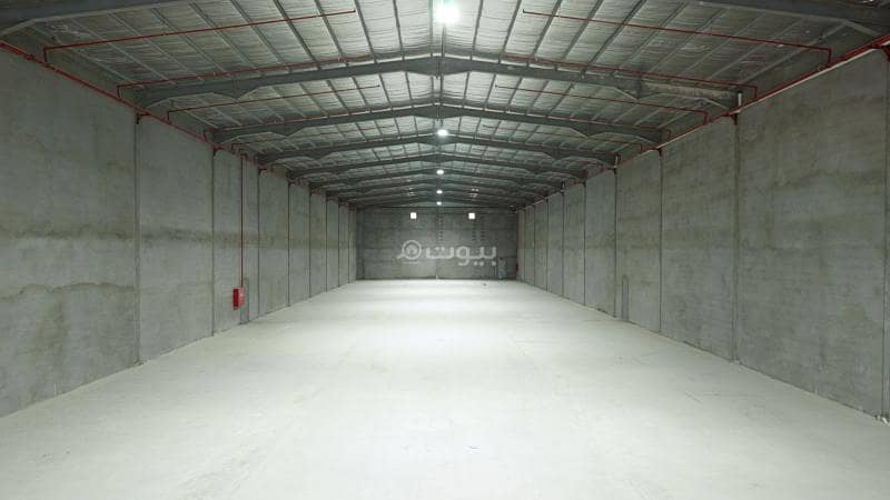 1 bedroom warehouse in Granada, Eastern Province 2