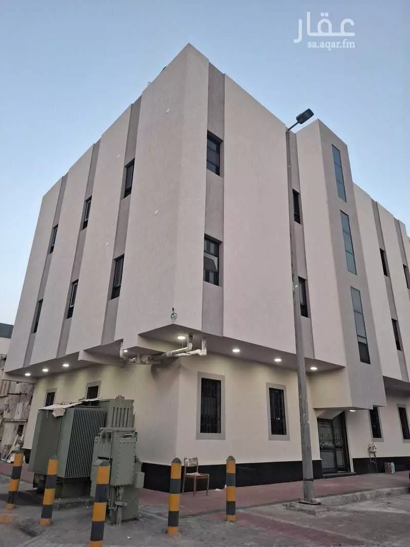 عمارة 162 م² في الثقبة 14