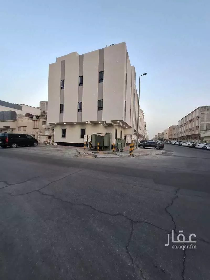 عمارة 162 م² في الثقبة 3
