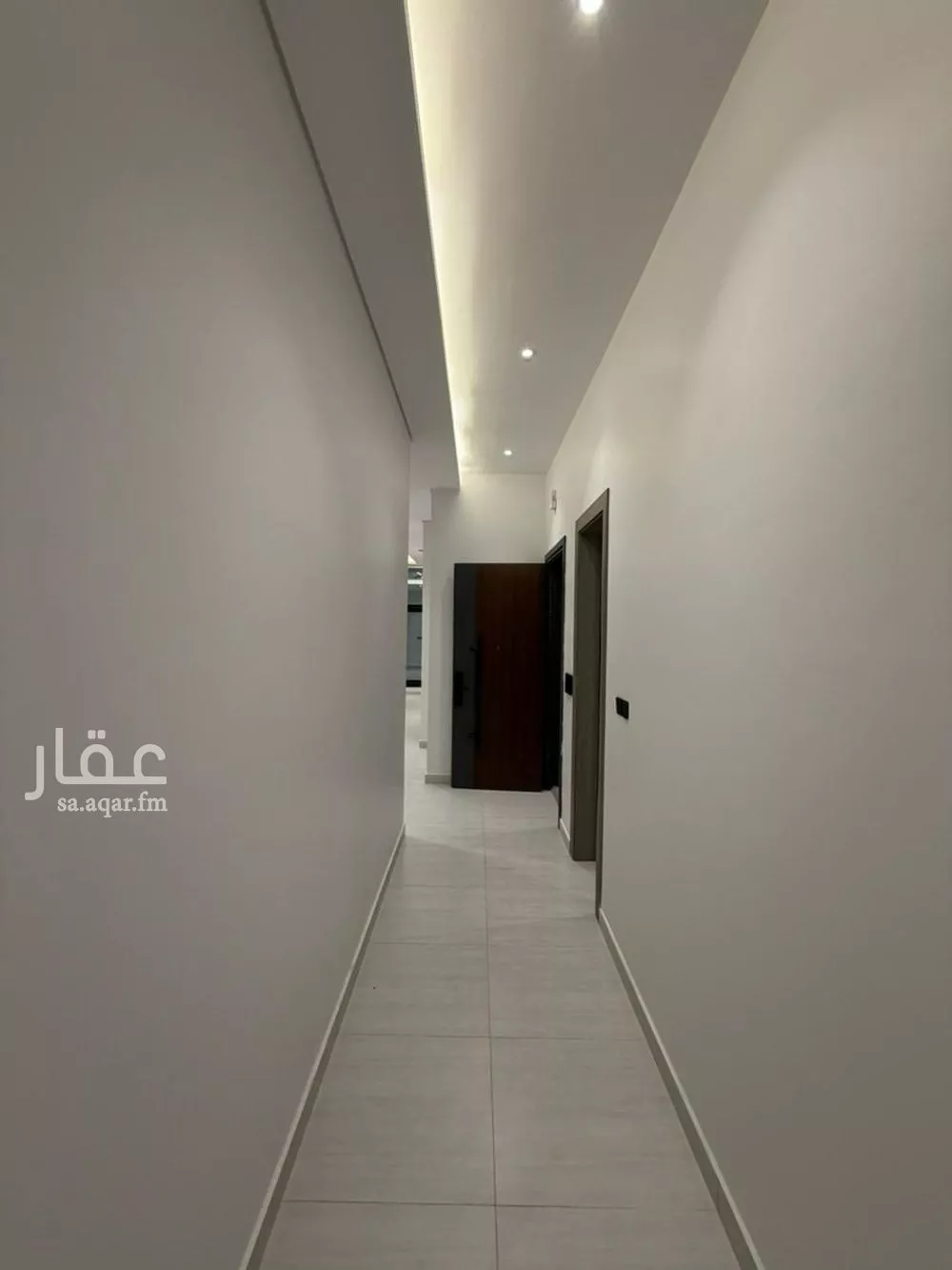 شقة 4 غرف في النزهة 13