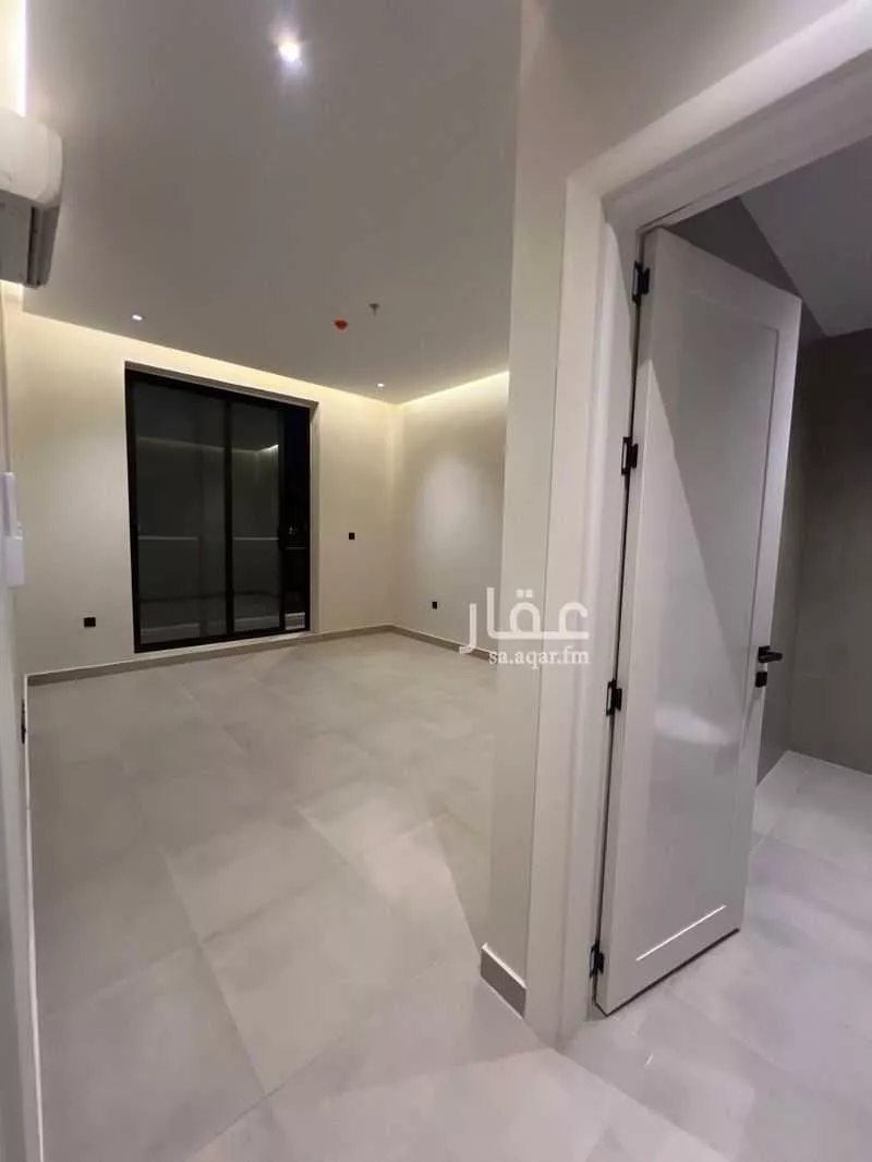 شقة 3 غرف في الملقا 6