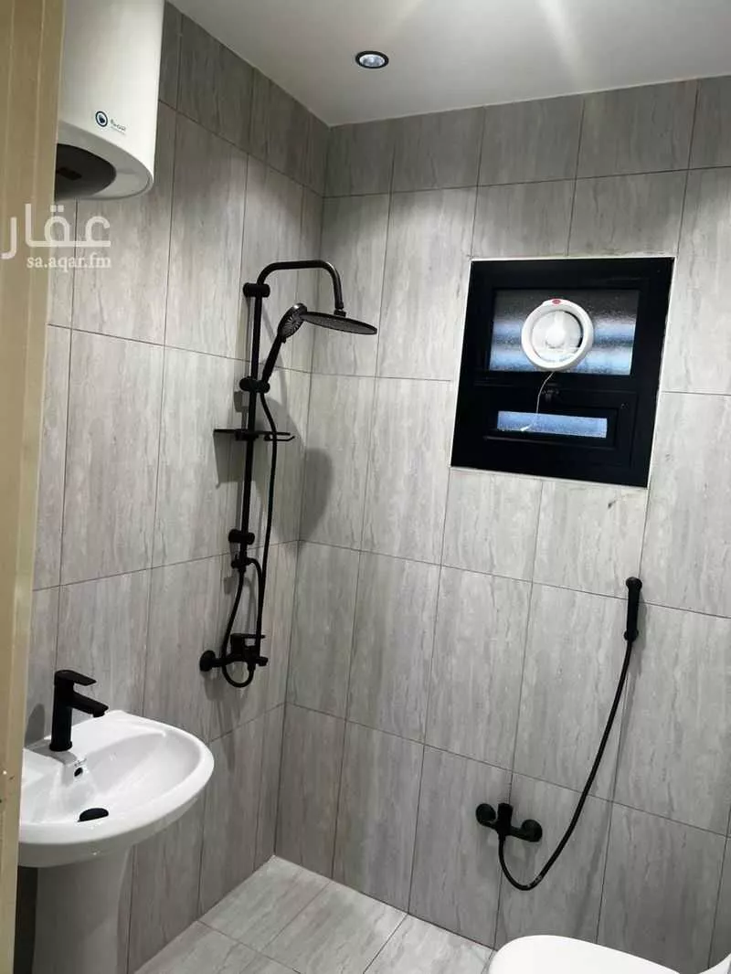 3 bedroom floor in Dhahrat Laban 3