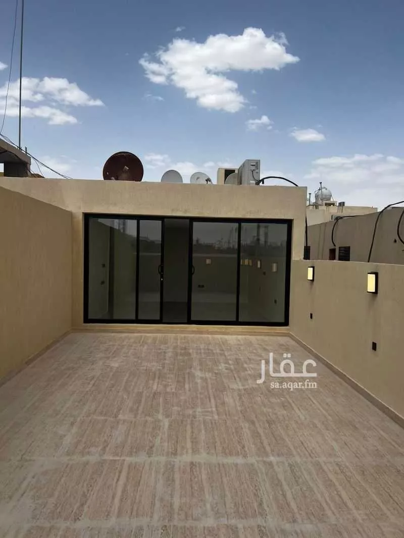 3 bedroom floor in Dhahrat Laban 4