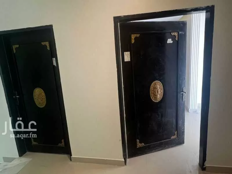 3 bedroom floor in Dhahrat Laban 5