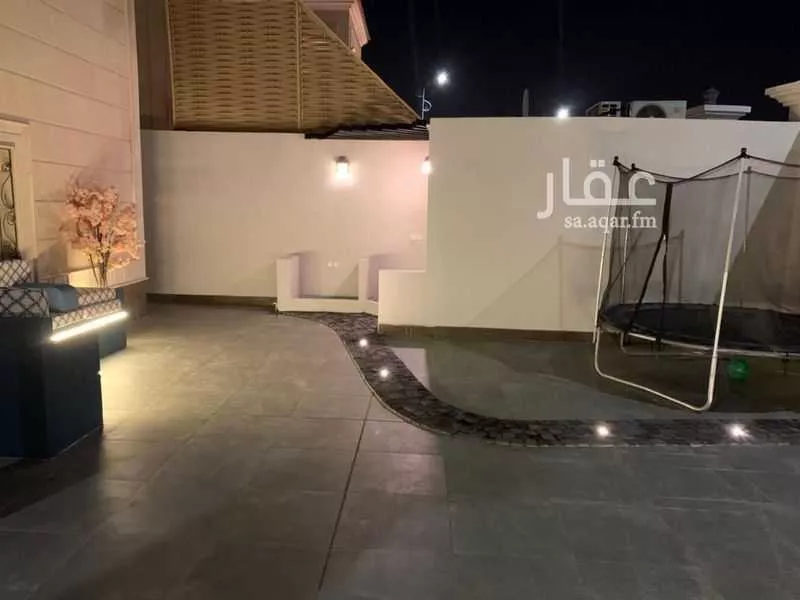 9 bedroom villa in Ash Shulah 9