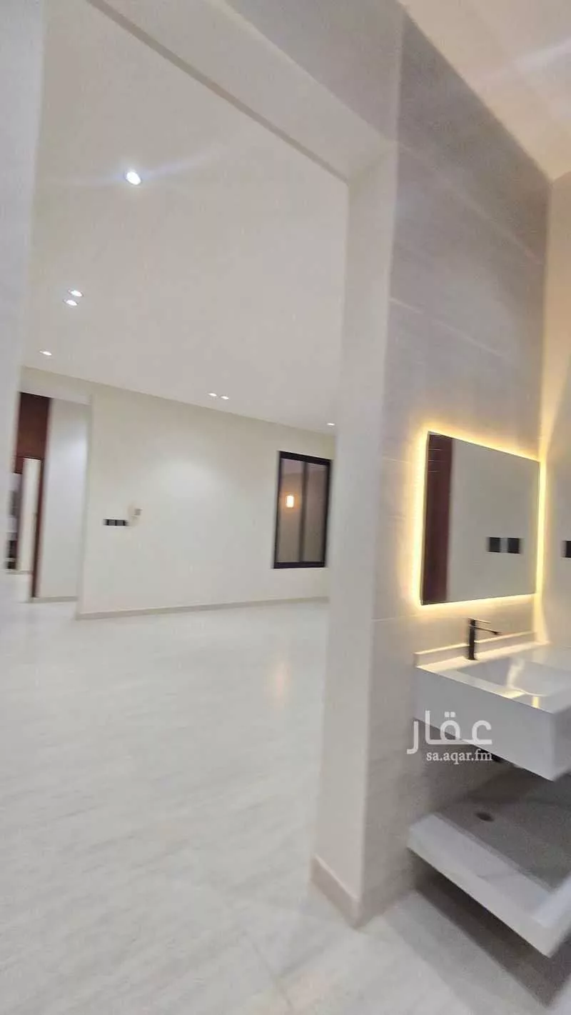 6 bedroom floor in Okaz 12