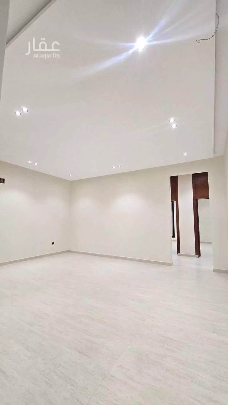 6 bedroom floor in Okaz 13