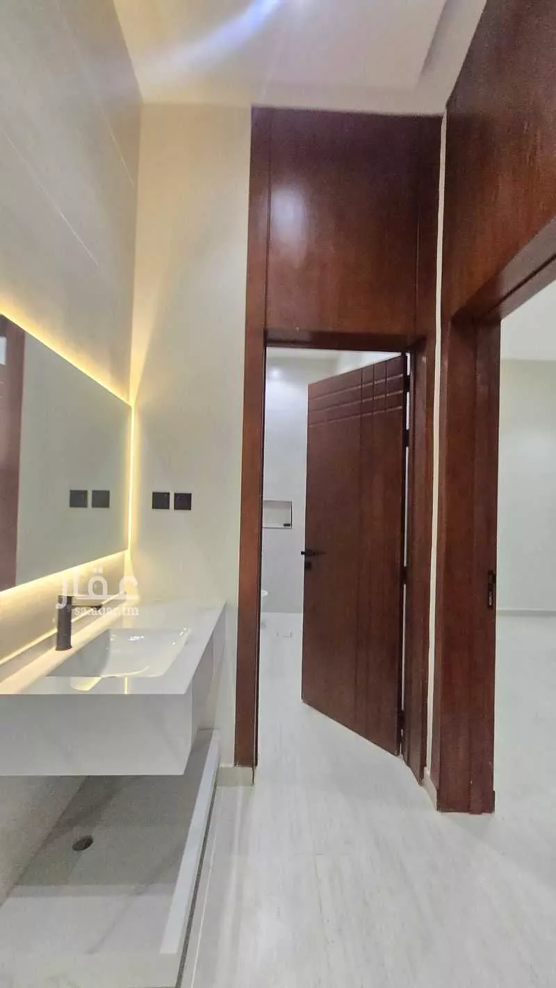 6 bedroom floor in Okaz 16
