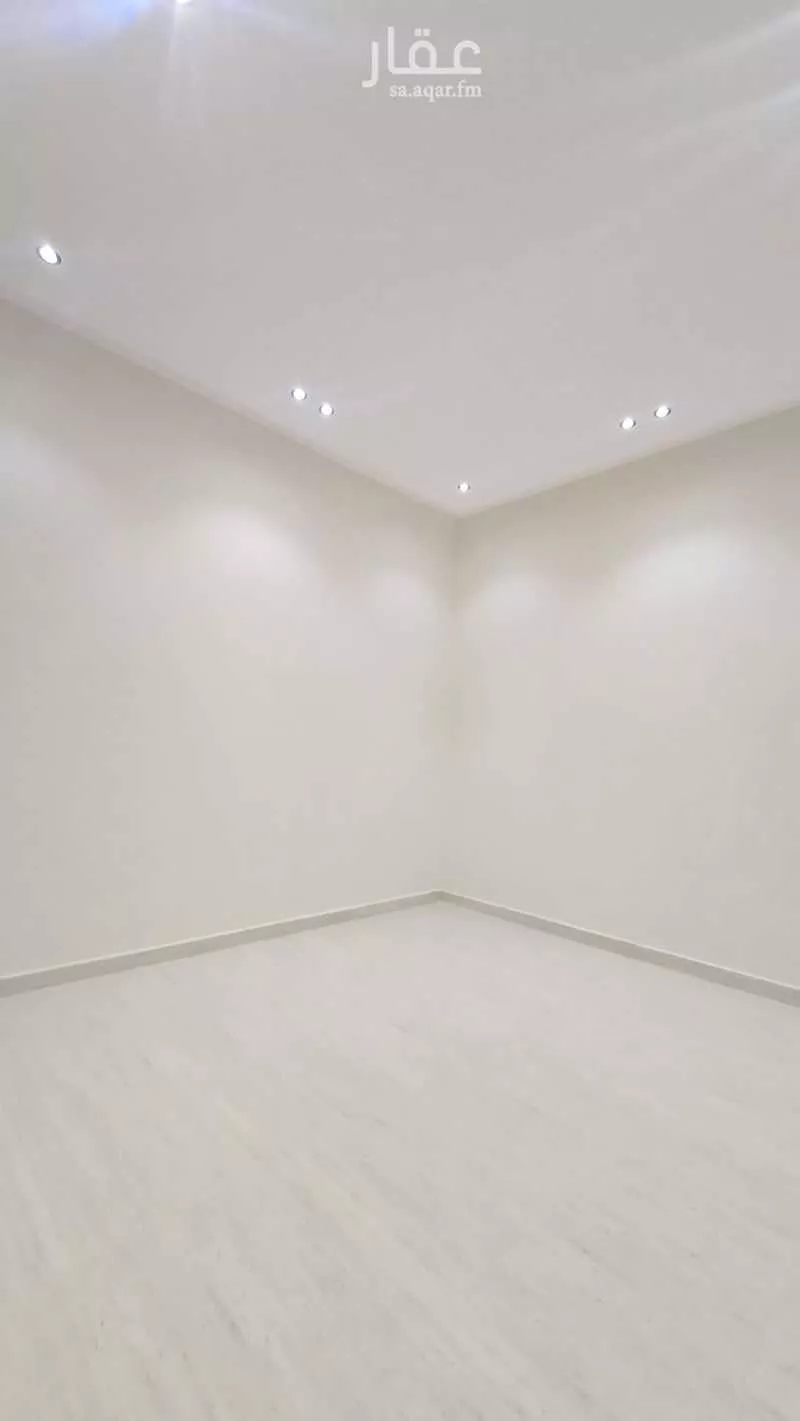 6 bedroom floor in Okaz 3