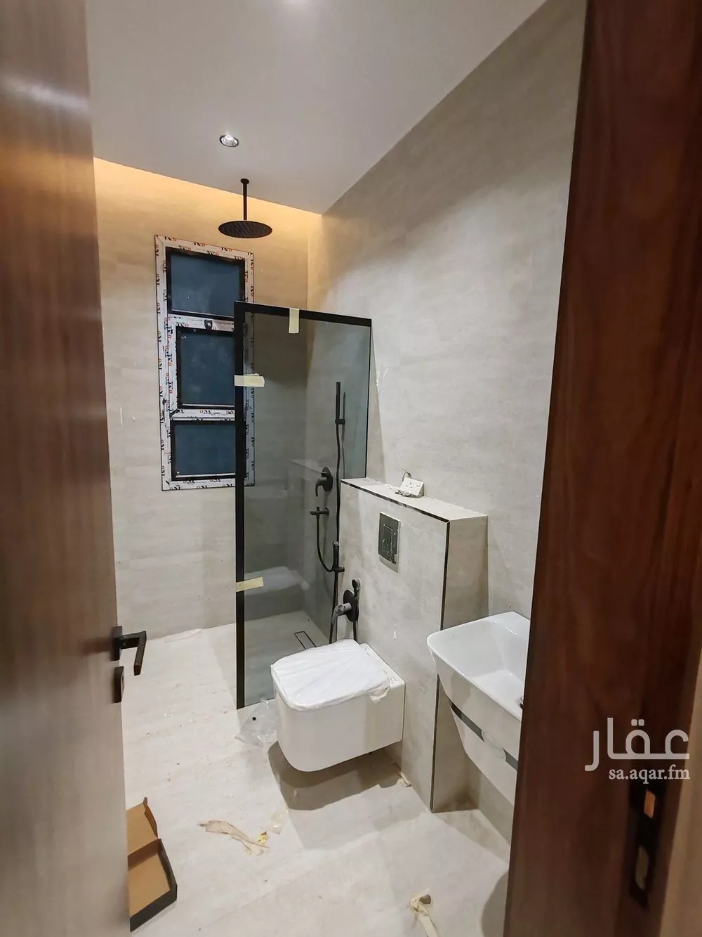 دور 4 غرف في العارض 11