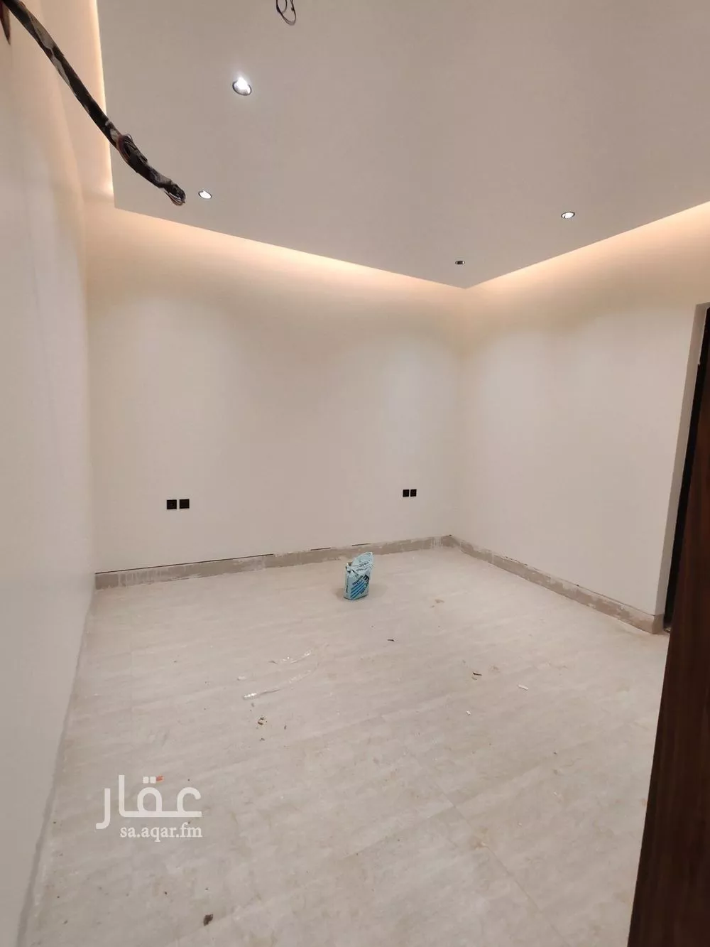 دور 4 غرف في العارض 9
