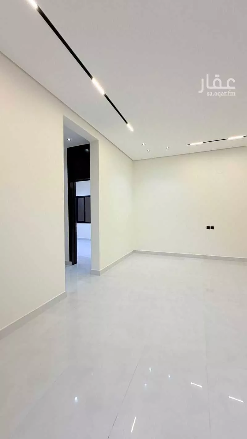 5 bedroom floor in Al Aziziyah 3