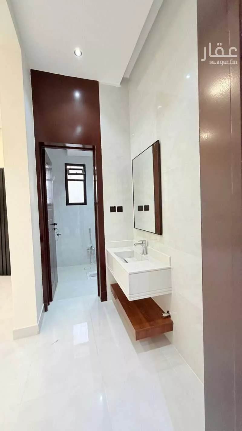 5 bedroom floor in Al Aziziyah 7