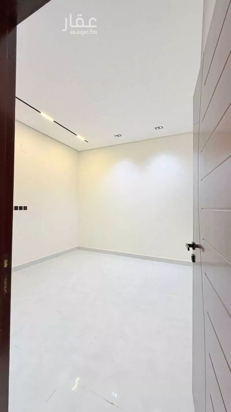 5 bedroom floor in Al Aziziyah 10