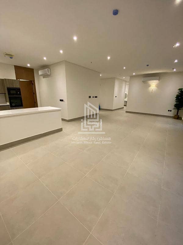 4 bedroom apartment in Al Rawabi, Riyadh 5