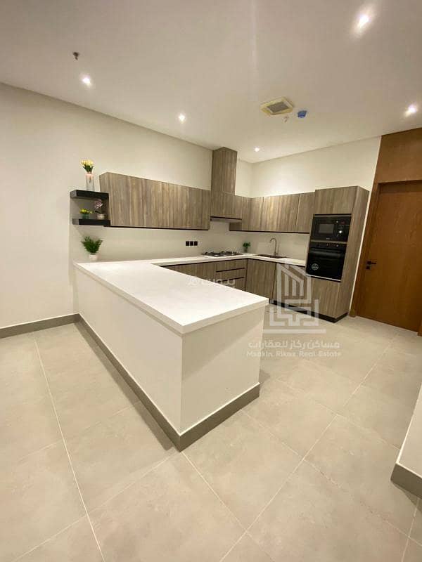4 bedroom apartment in Al Rawabi, Riyadh 6