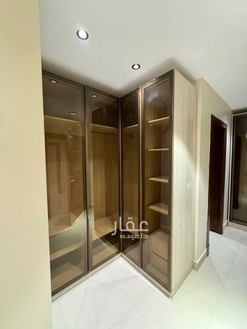 دور 4 غرف في الملقا 10
