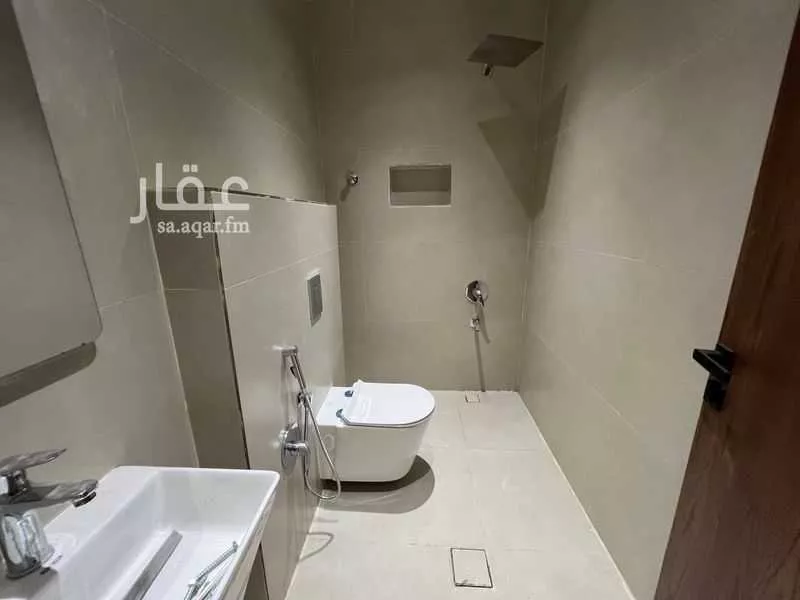 شقة 4 غرف في الرمال 9
