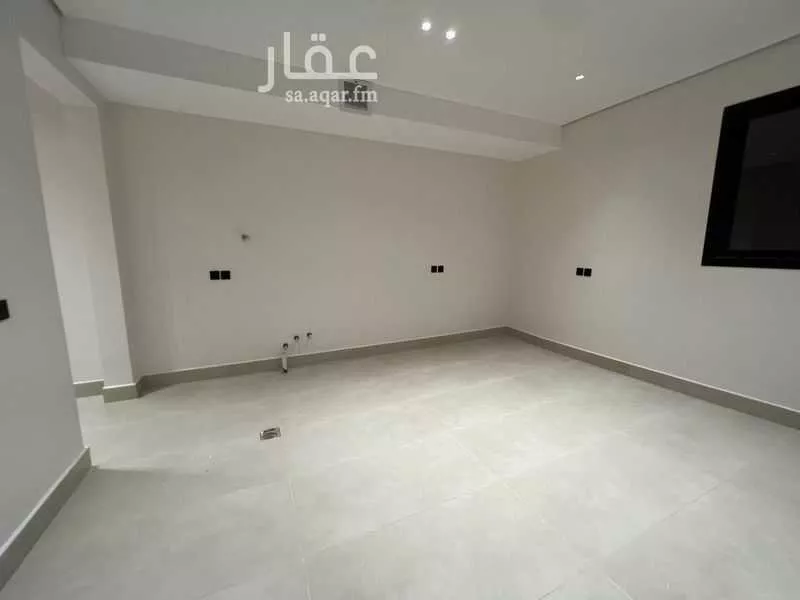 شقة 4 غرف في الرمال 11