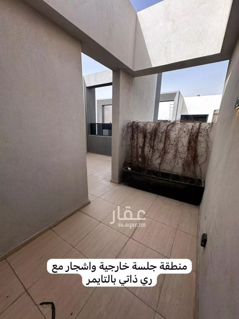 فيلا 4 غرف في العارض 6