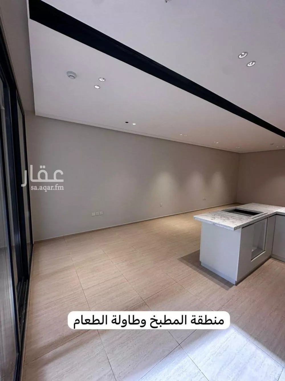 فيلا 4 غرف في العارض 2