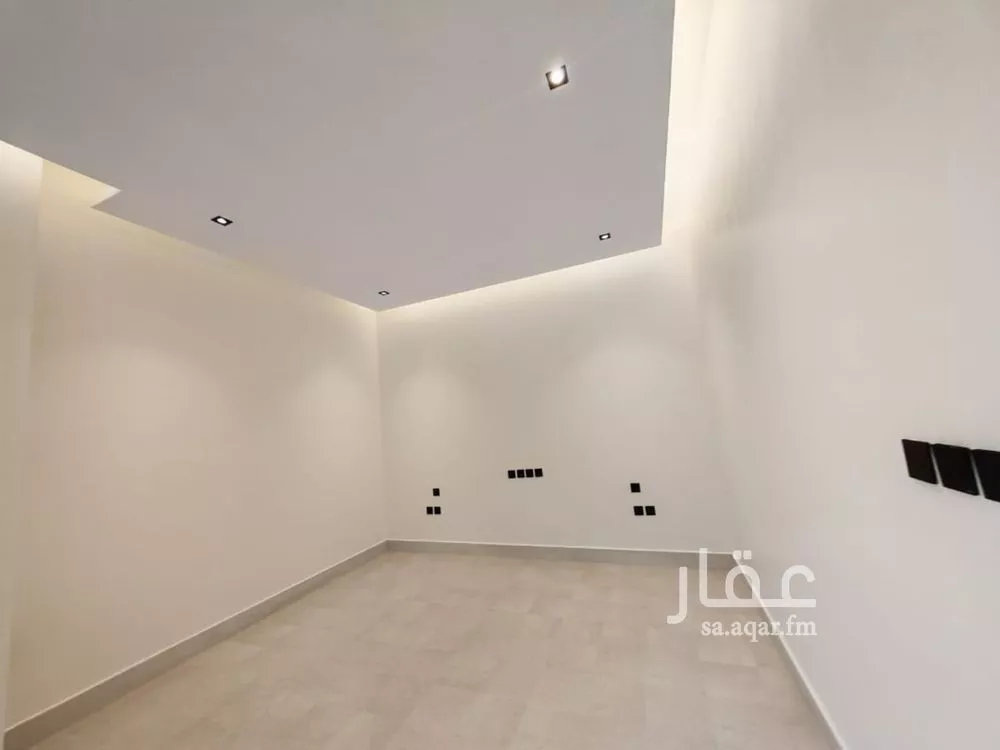 فيلا 9 غرف في الياسمين 11
