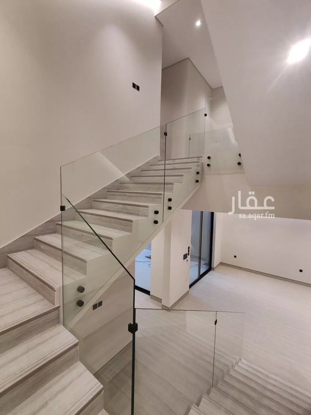فيلا 4 غرف في النرجس 6
