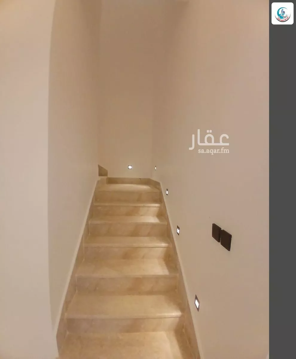 فيلا 10 غرف في الشرق 8