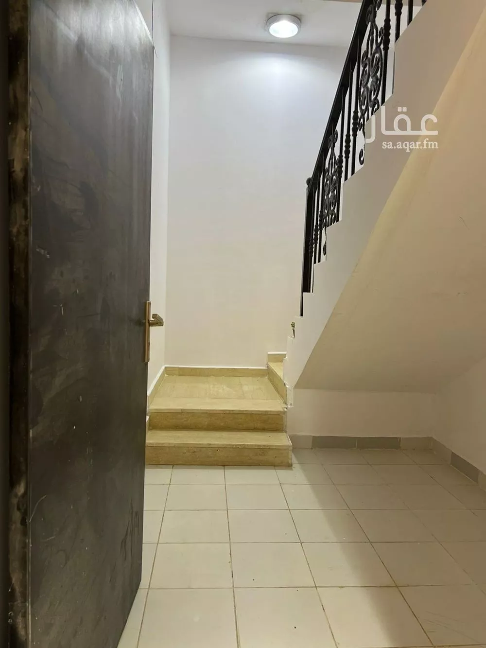 3 bedroom floor in Al Hazm 2