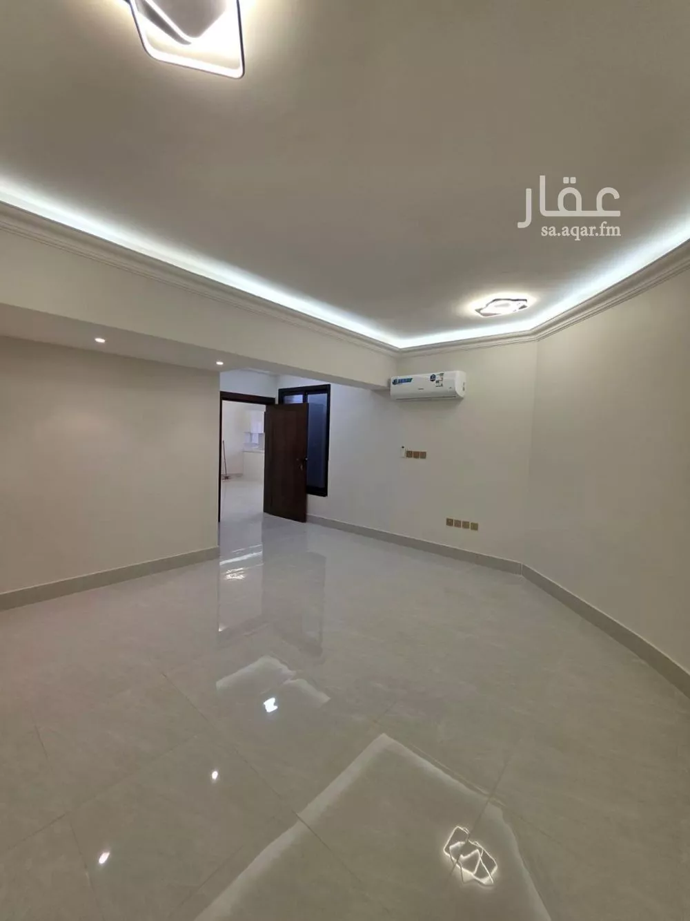 4 bedroom floor in Al Qairawan 9