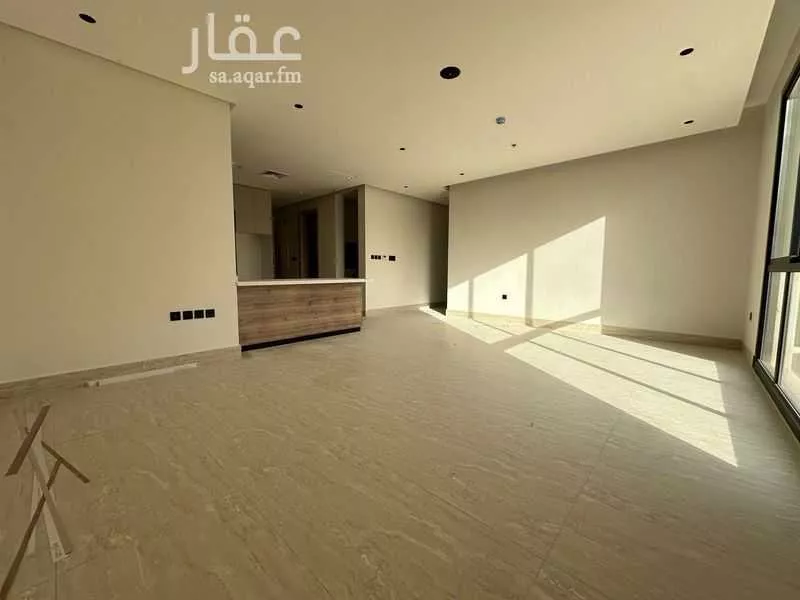 شقة 3 غرف في المغرزات 8