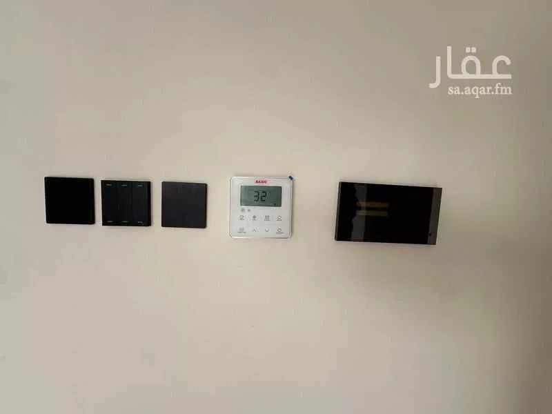 شقة 3 غرف في المغرزات 12