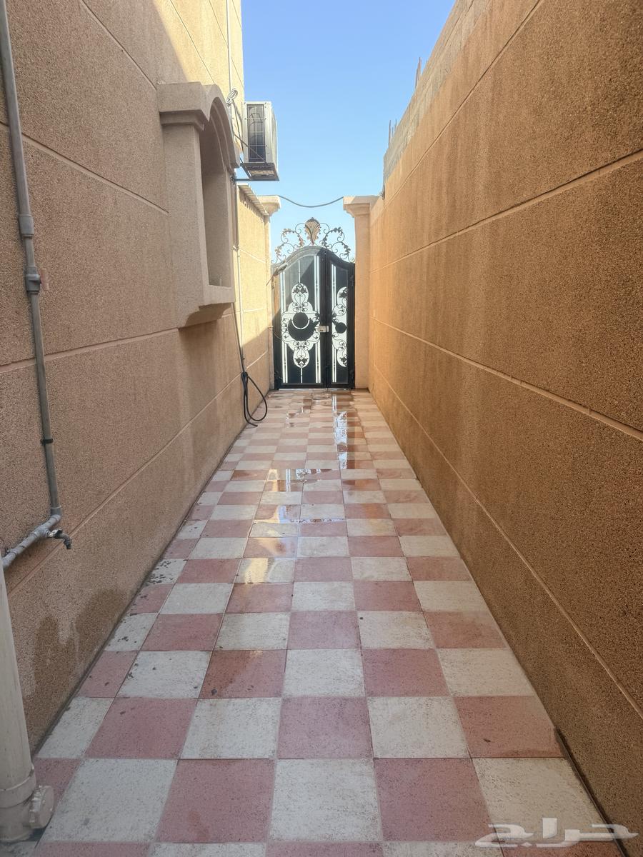 فيلا 8 غرف في ابو معن 2