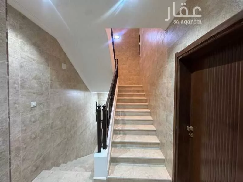 شقة 5 غرف في البركة 12