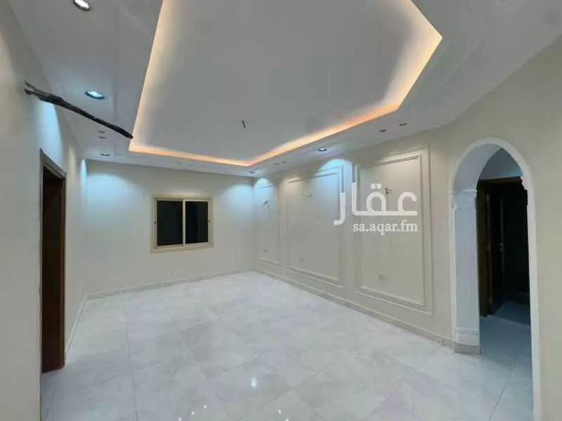 شقة 5 غرف في البركة 9