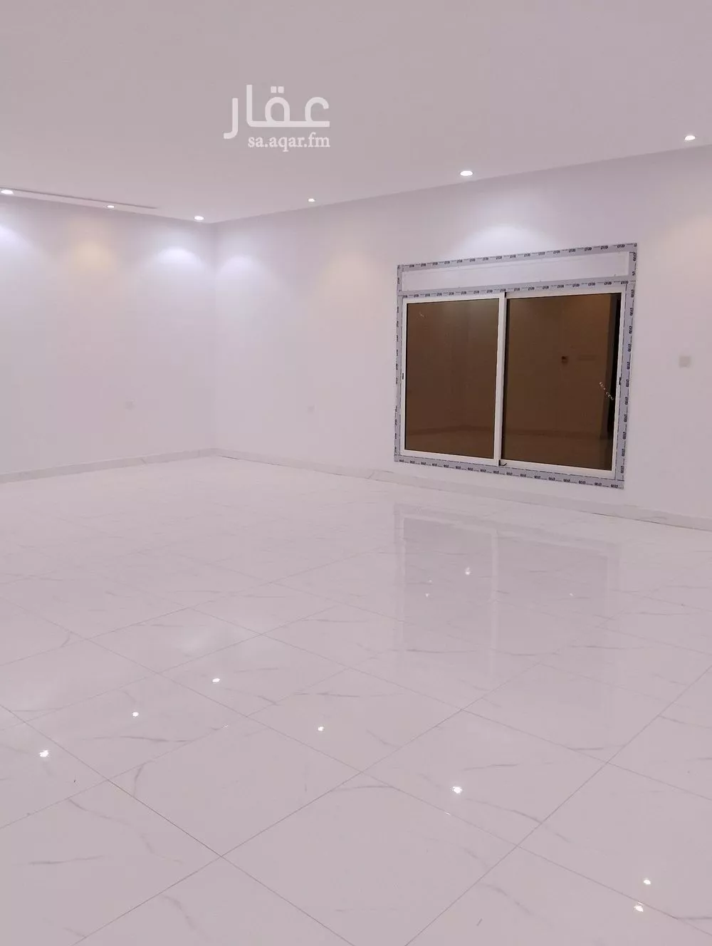 فيلا 7 غرف في الشراع 6