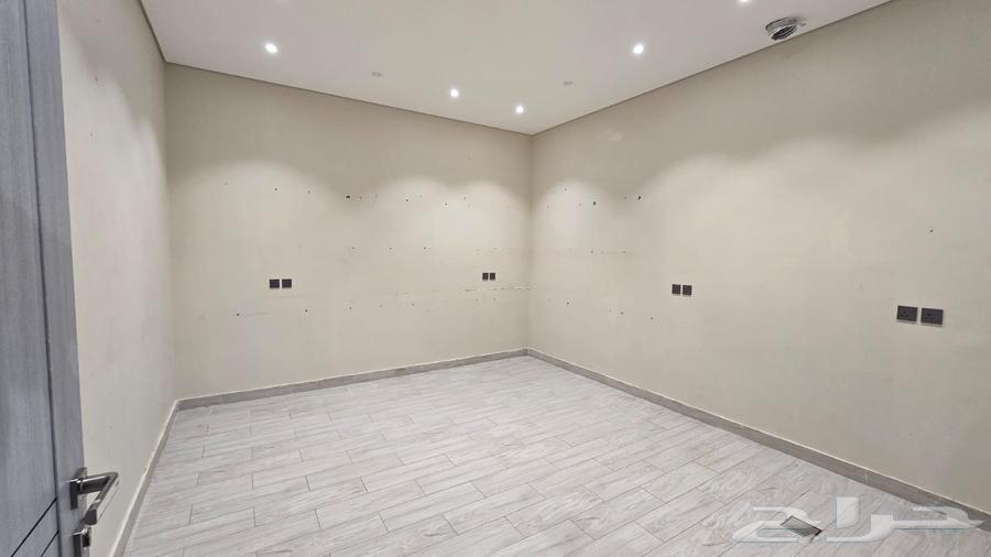 4 bedroom apartment in Bir Uthman 9