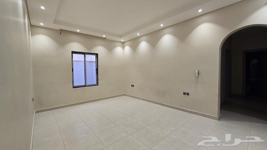 4 bedroom apartment in Bir Uthman 12