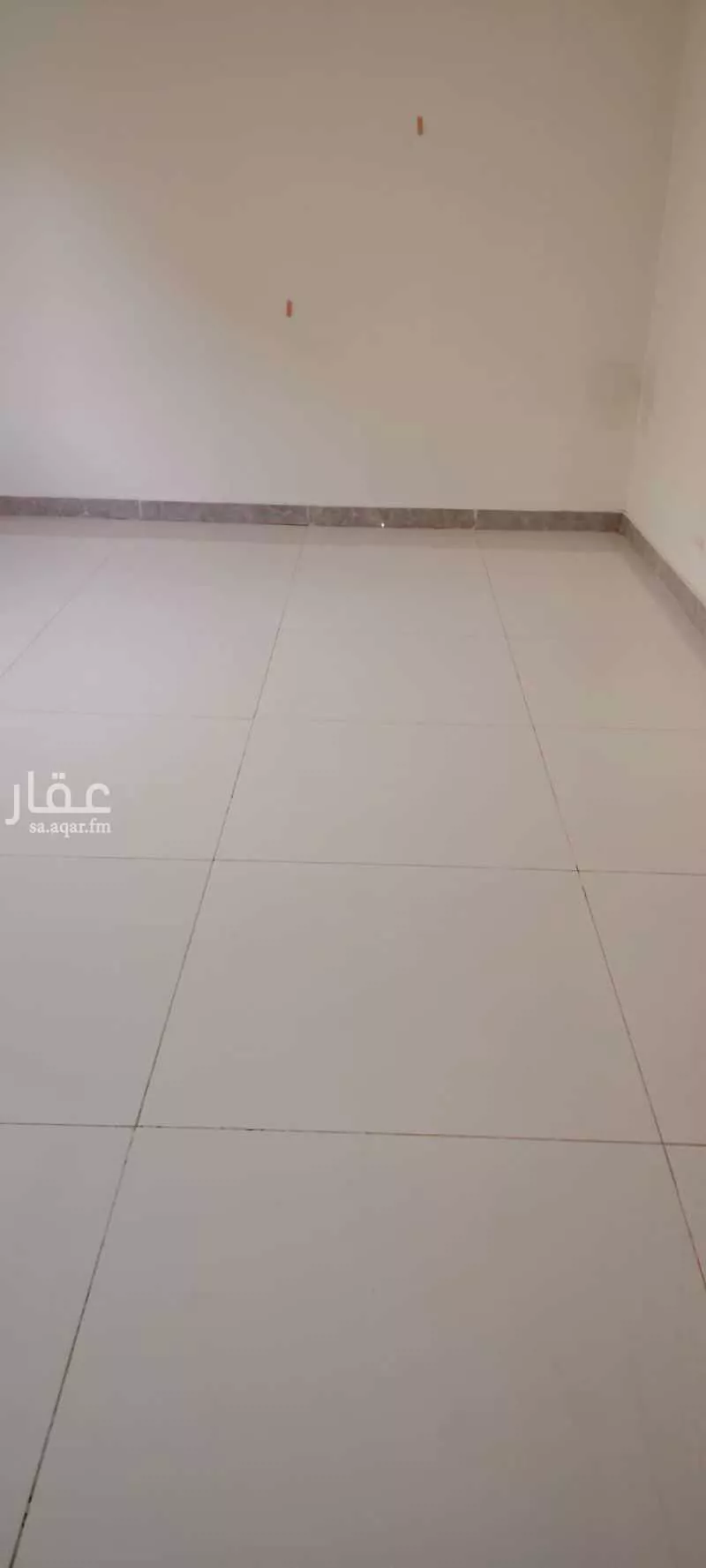 شقة 10 غرف في الملقا 6