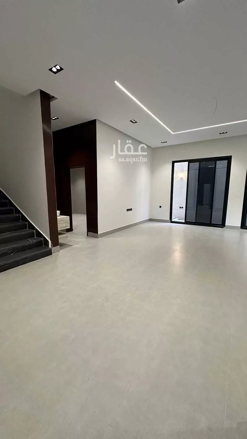 فيلا 4 غرف في الرمال 6