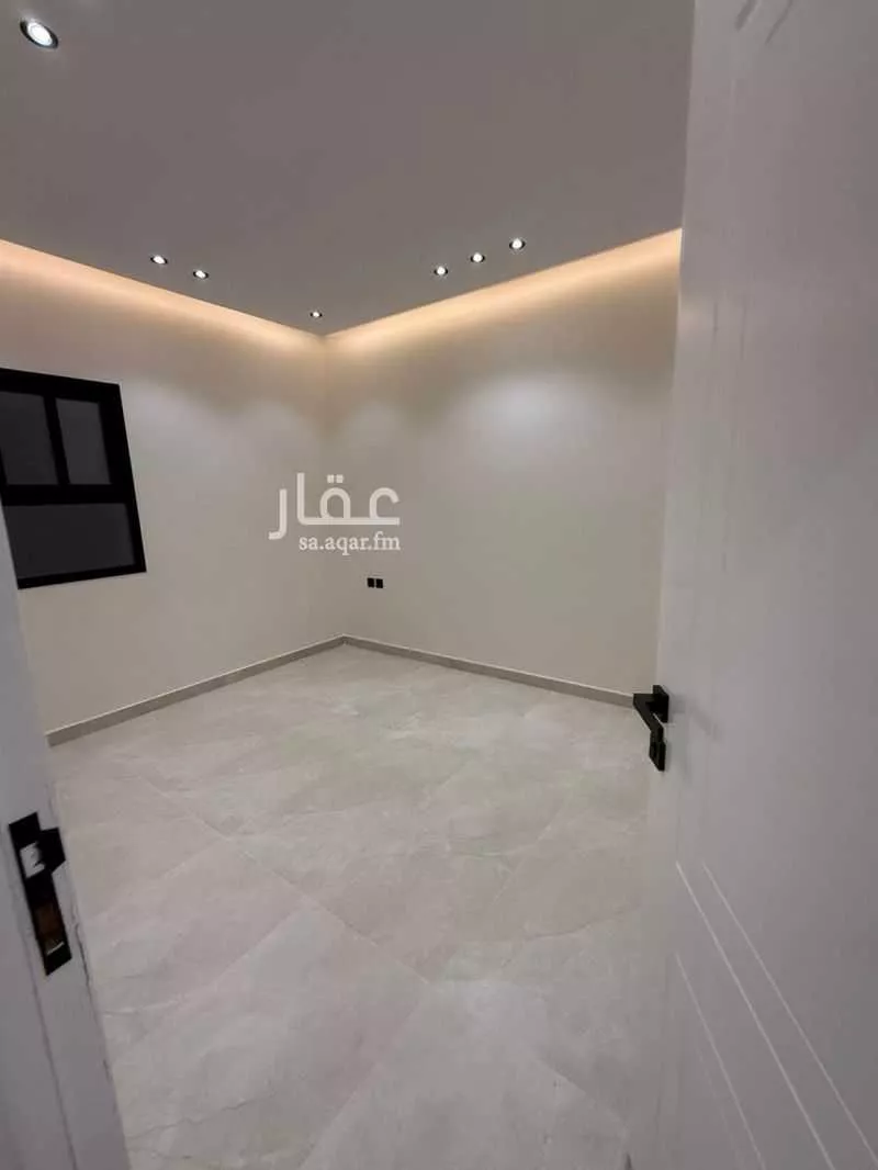 فيلا 7 غرف في ضاحية نمار 4