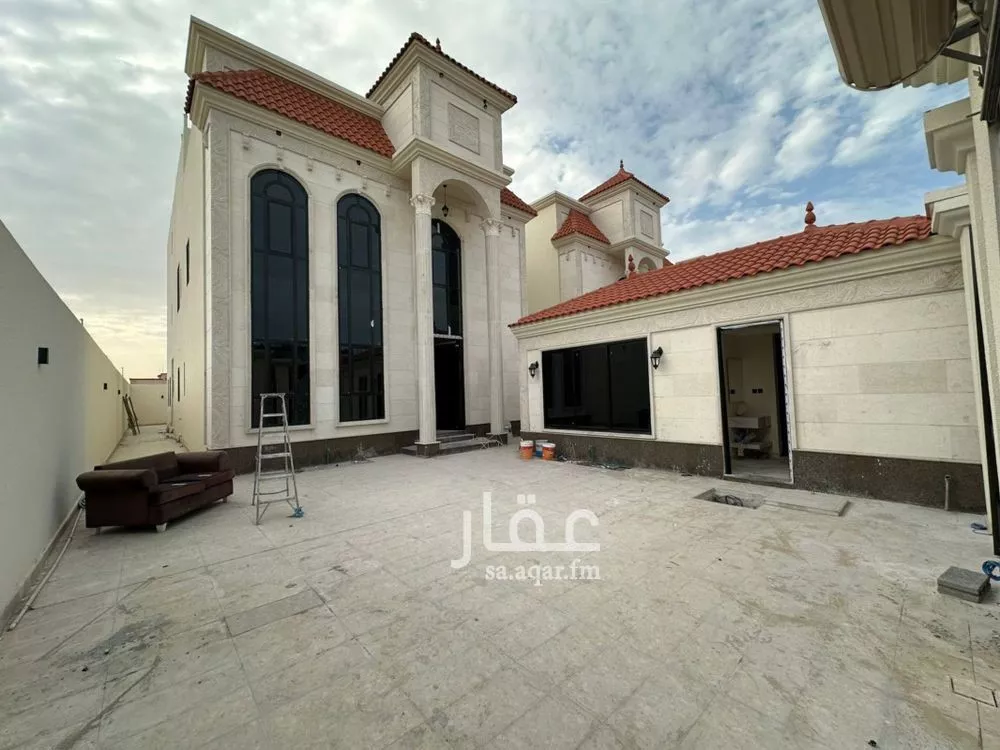 7 bedroom villa in Al Shiraa 2
